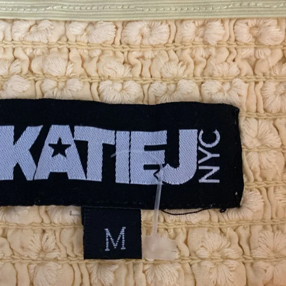 Katie J NYC Tween Karlie Embroidered Skirt. Yellow with Daisy Pattern. Size M.